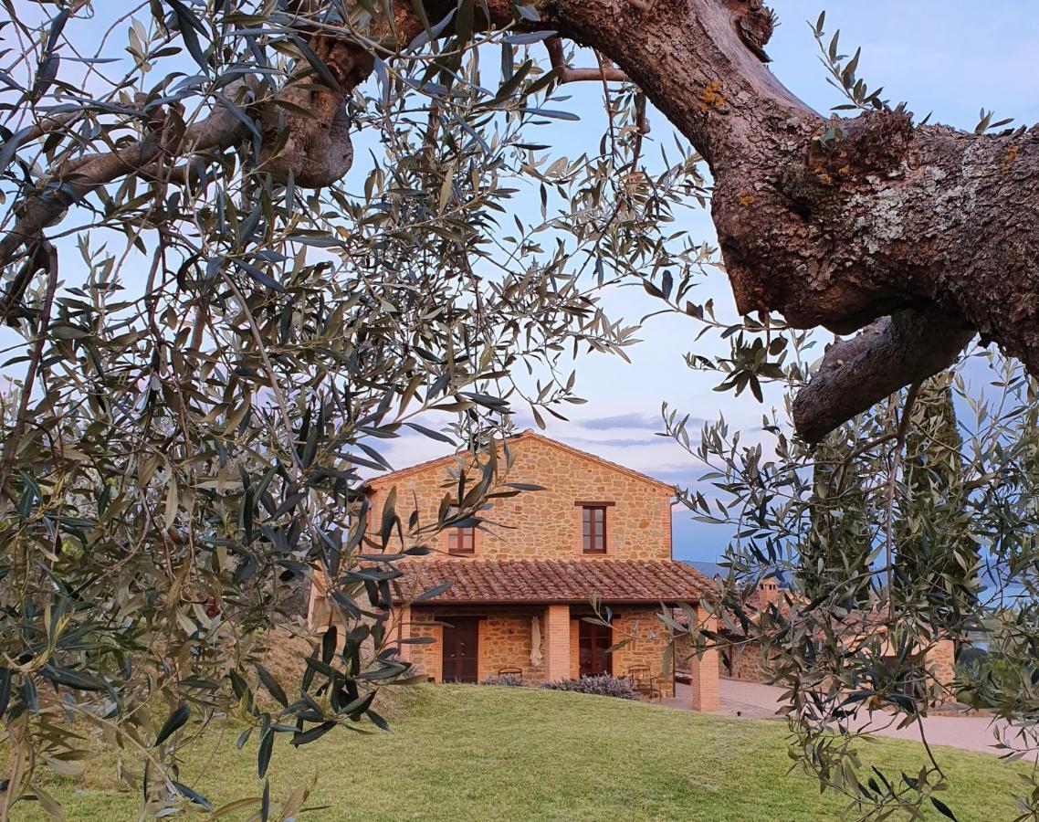 אפרטהוטל פסיניאנו סול טרסימנו Antico Casale Tiravento מראה חיצוני תמונה